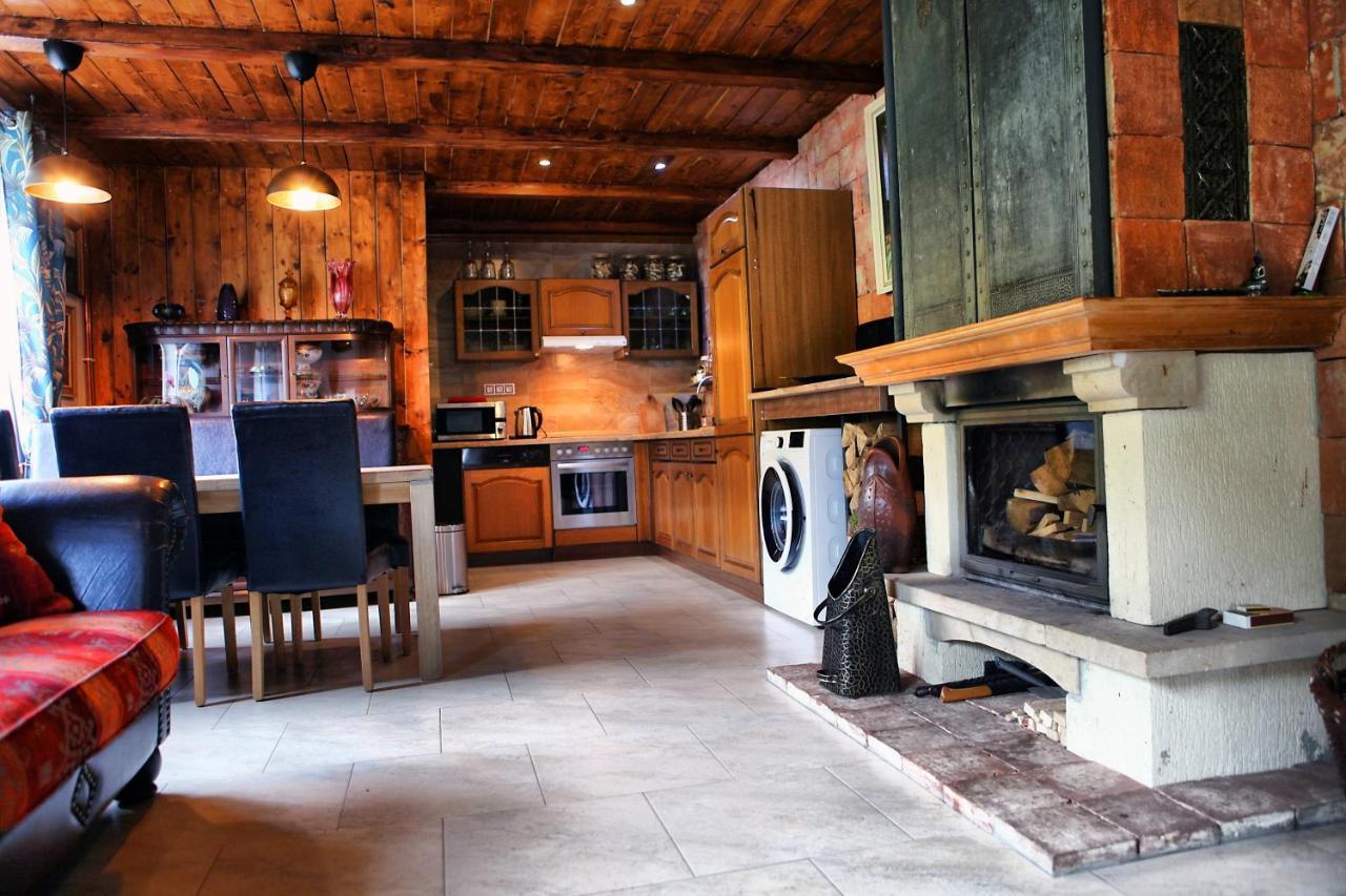 Holiday House Panda Хренско Экстерьер фото